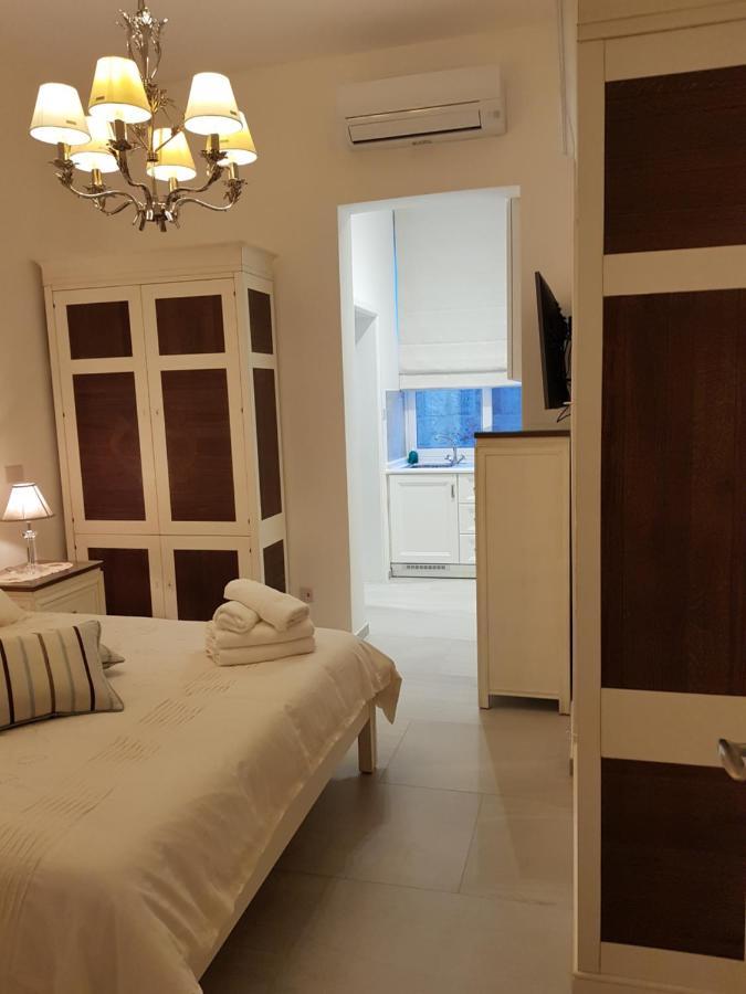 Tal-kampjin Apartment *