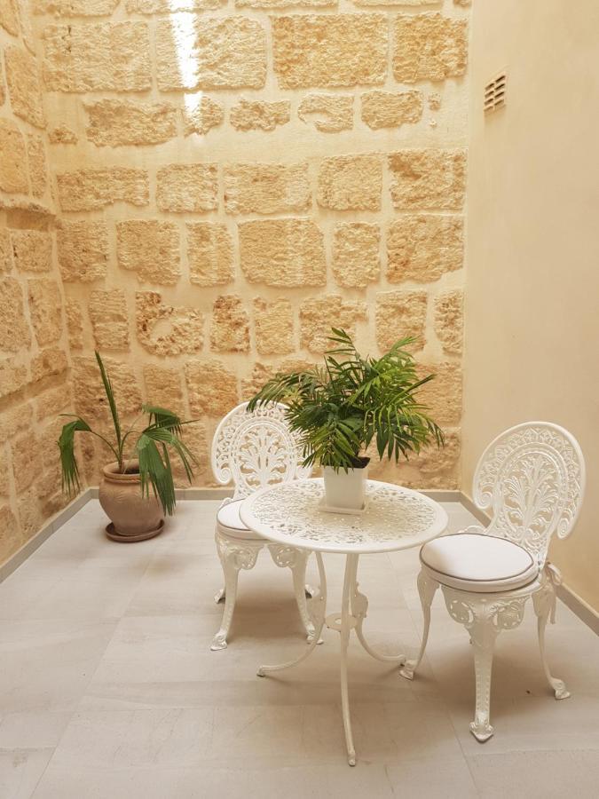 Tal-kampjin * Mellieħa